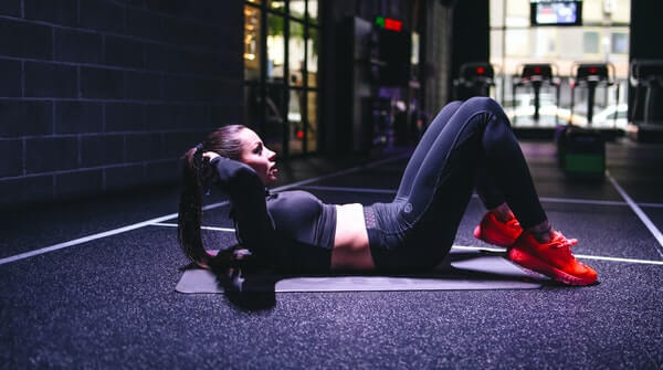 How to do Classic Crunches. Always avoid putting strain to your head and neck