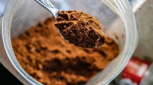  Cocoa powder is Used in baking or cake. This versatile product is easily available everywhere and is inexpensive too. 