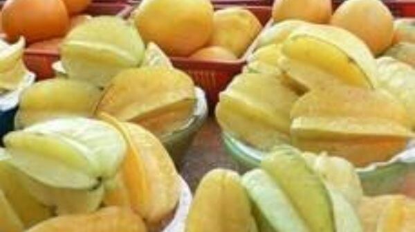 Starfruit is low in sugar and reduces cholesterol. This fruit is very sour in taste which makes it a great pickle option. 