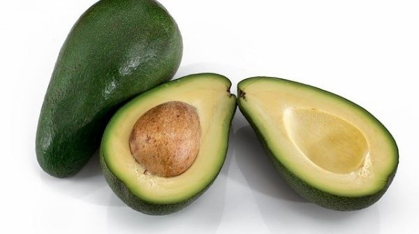 Avocado helps in burning more calories, reduce appetite, and boosting metabolism. 
