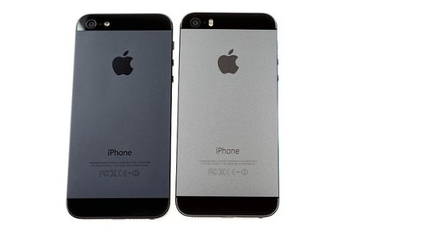 Apple mobile iPhone 5s was launched in a classic shape and color. 