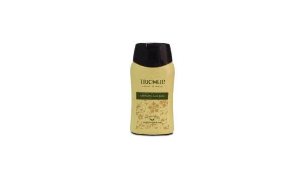 This has aloe-vera which reduces itchiness and irritation from the scalp.
